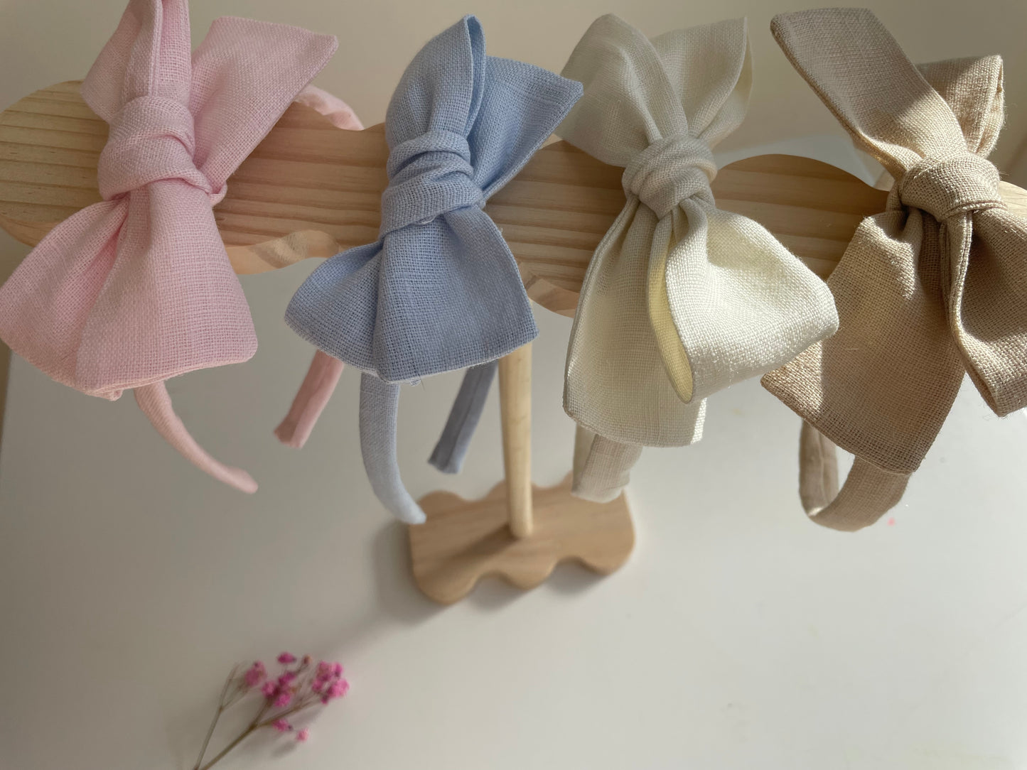 Everyday Linen Hair Set for Little Girls / One linen bow headband
+2 matching linen hair ties🤍 🚚 Free Shipping