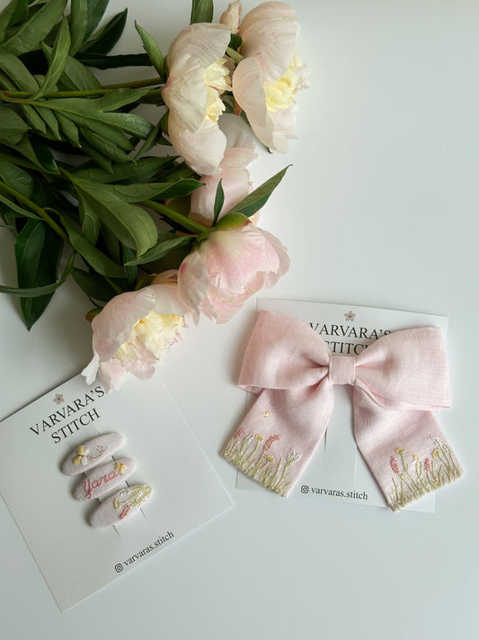 Personalized Linen Hair Accessories Set for Toddler Girls | Pink 3 Embroidered Hair Clips & Wildflower Bow 🎁 🚚 Free Shipping from Ukraine🇺🇦