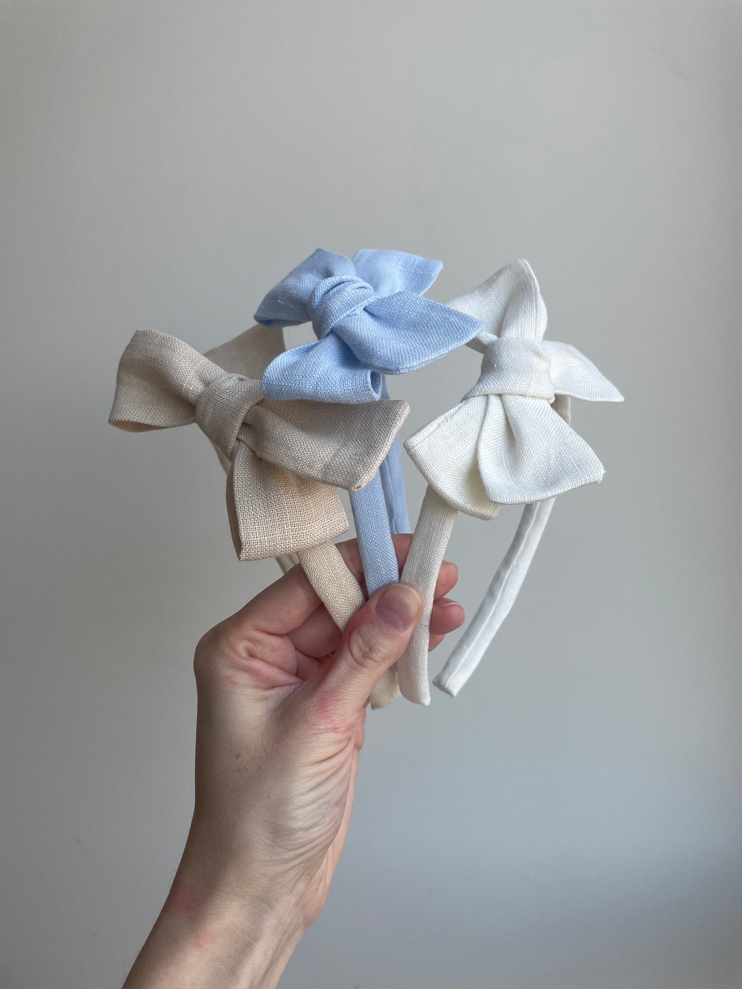 Everyday Linen Hair Set for Little Girls / One linen bow headband
+2 matching linen hair ties🤍 🚚 Free Shipping