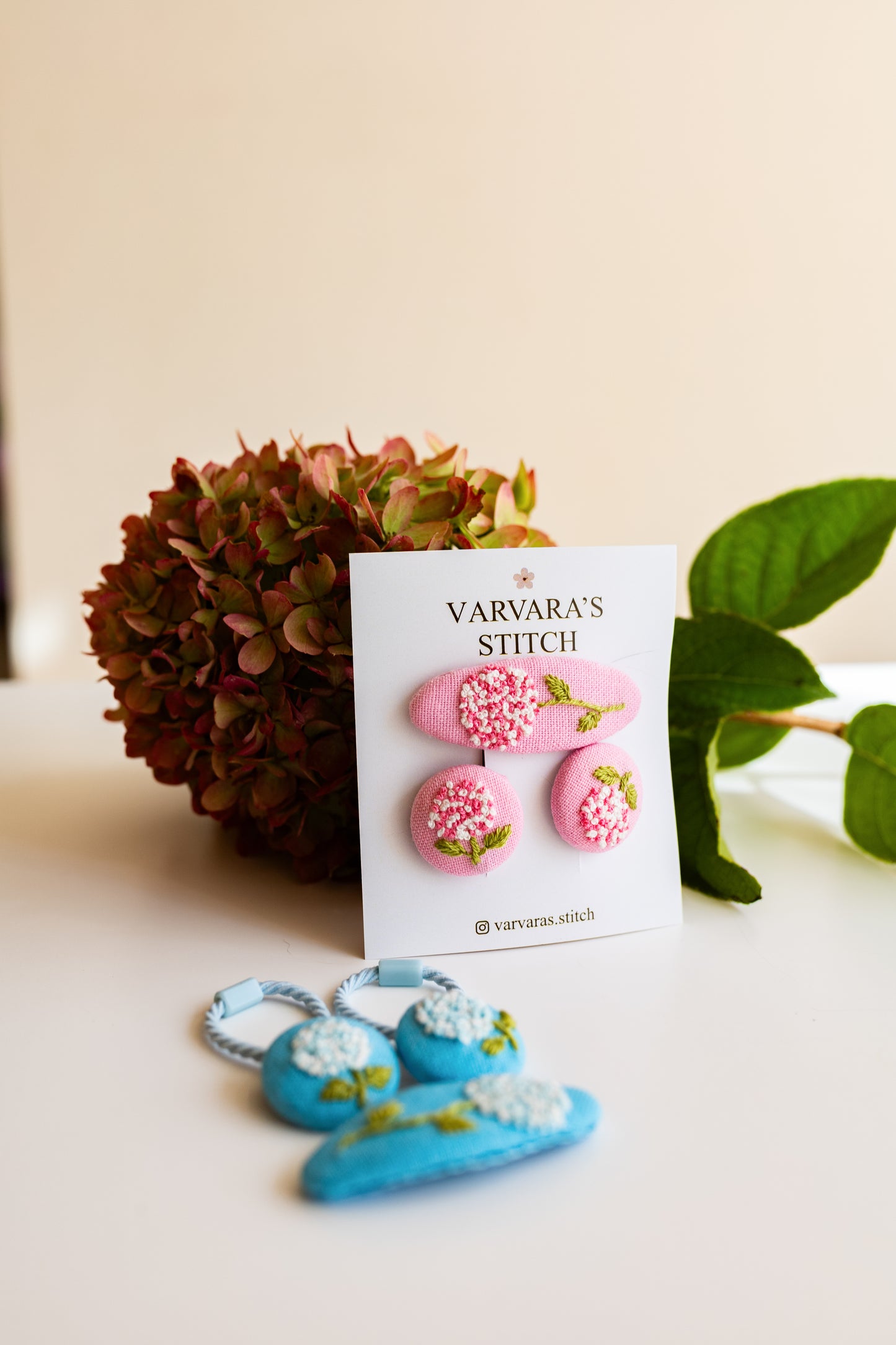 Embroidered Hydrangea Hair Accessories Set - Blue and Pink Handmade Clips and Hair Ties 🚚 Free Shipping