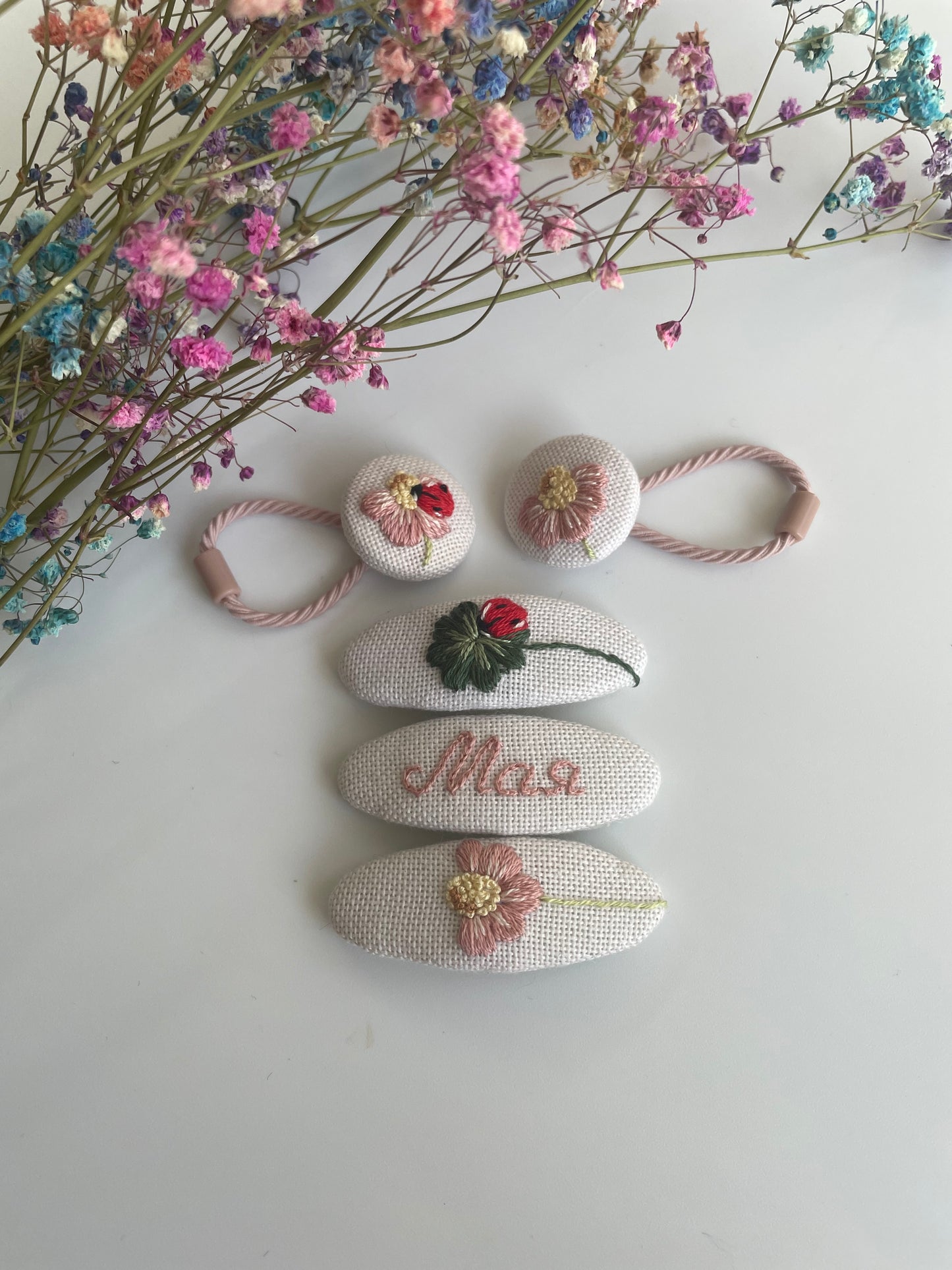 Personalized Embroidered Hair Clips Set– Name & Floral Design | Handmade Linen Clips for Girls 🎁    🚚 Free Shipping from Ukraine🇺🇦