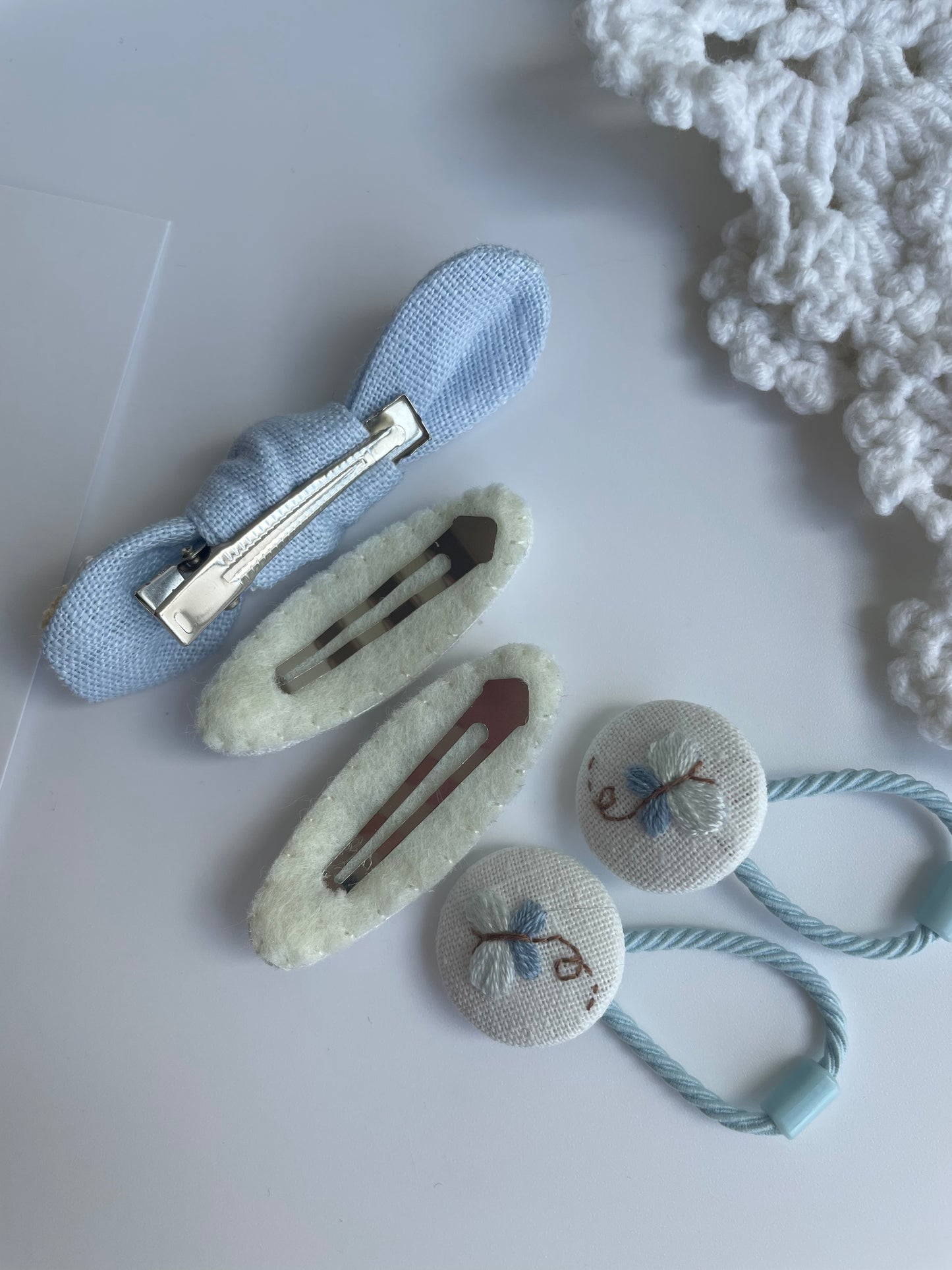 Personalized Linen Hair Accessories Set – Embroidered Butterflies, Daisy Bow, Headband & Hair Ties 🎁 🚚 Free Shipping from Ukraine🇺🇦