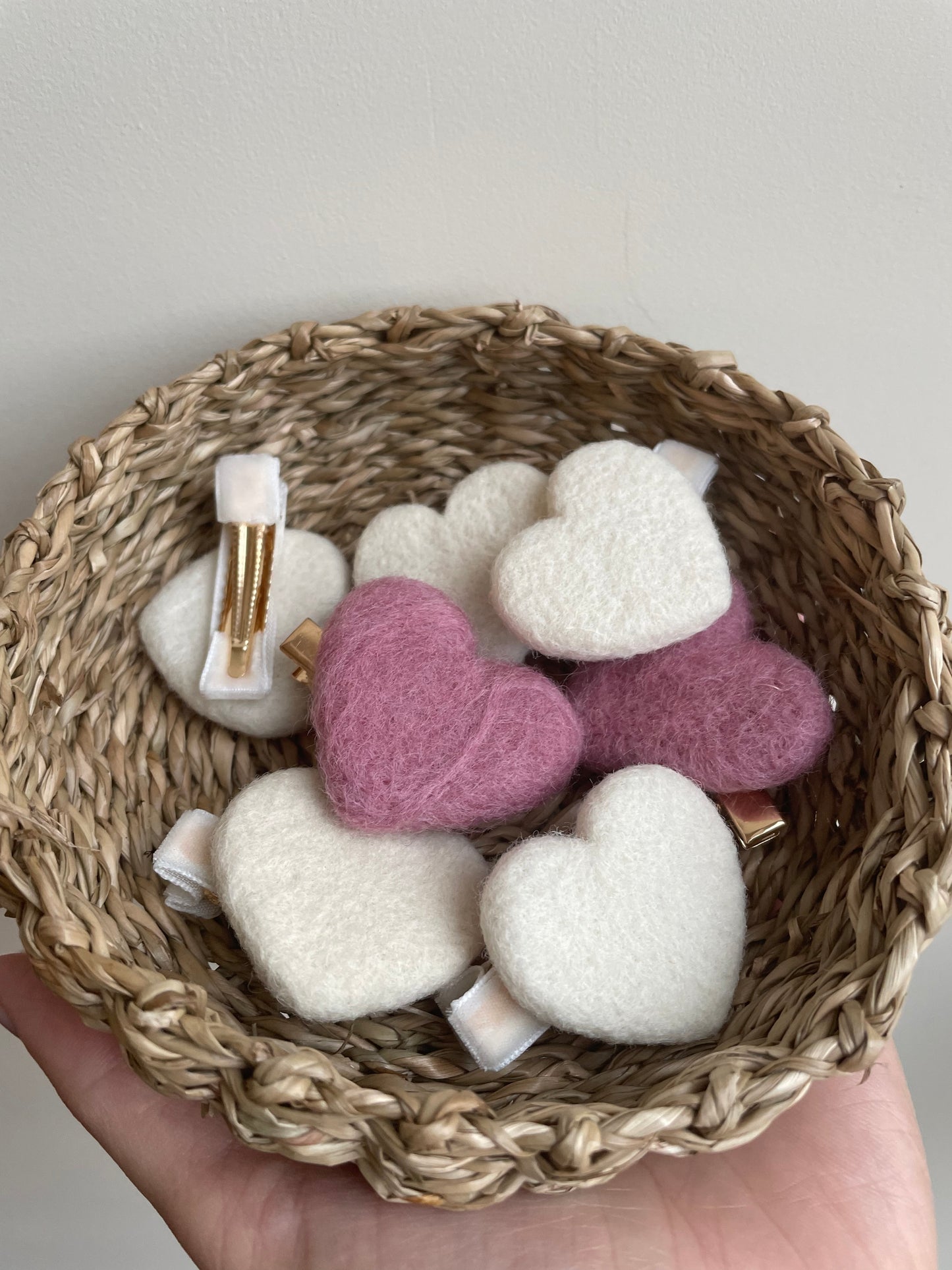 Set of 2 Pink Wool Heart Hair Clips for Girls – Handmade 🚚 Free Shipping from Ukraine🇺🇦