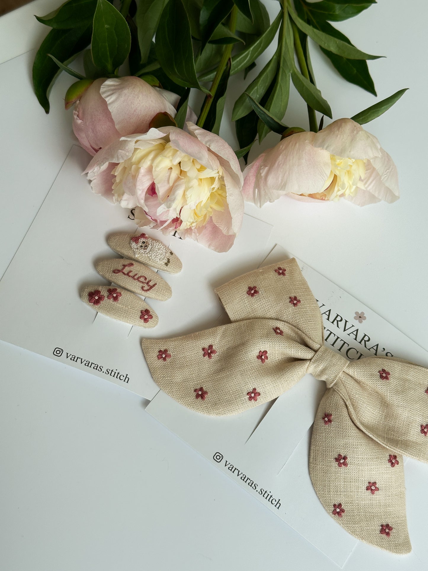 Personalized Linen Hair Accessories Set for Toddler Girls | Beige 3 Embroidered Hair Clips & Floral Bow 🎁 🚚 Free Shipping from Ukraine🇺🇦