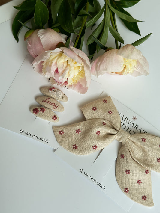 Personalized Linen Hair Accessories Set for Toddler Girls | Beige 3 Embroidered Hair Clips & Floral Bow 🎁 🚚 Free Shipping from Ukraine🇺🇦