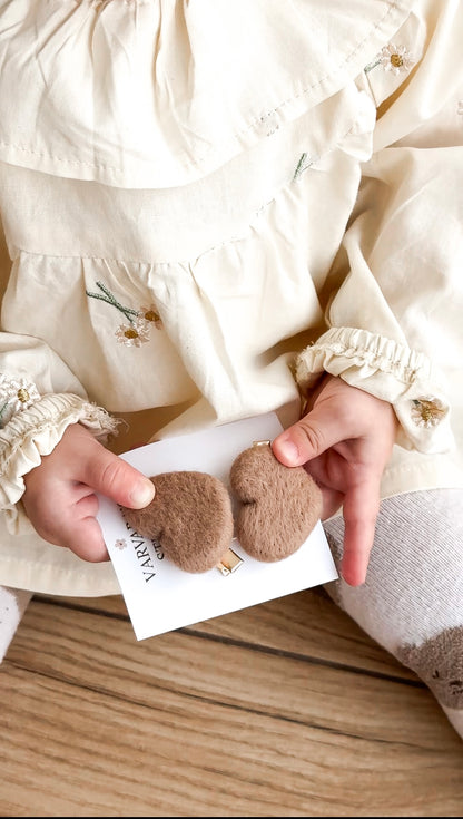 Personalized Baby Hair Clips Gift Set with Hanging Organizer, Brown