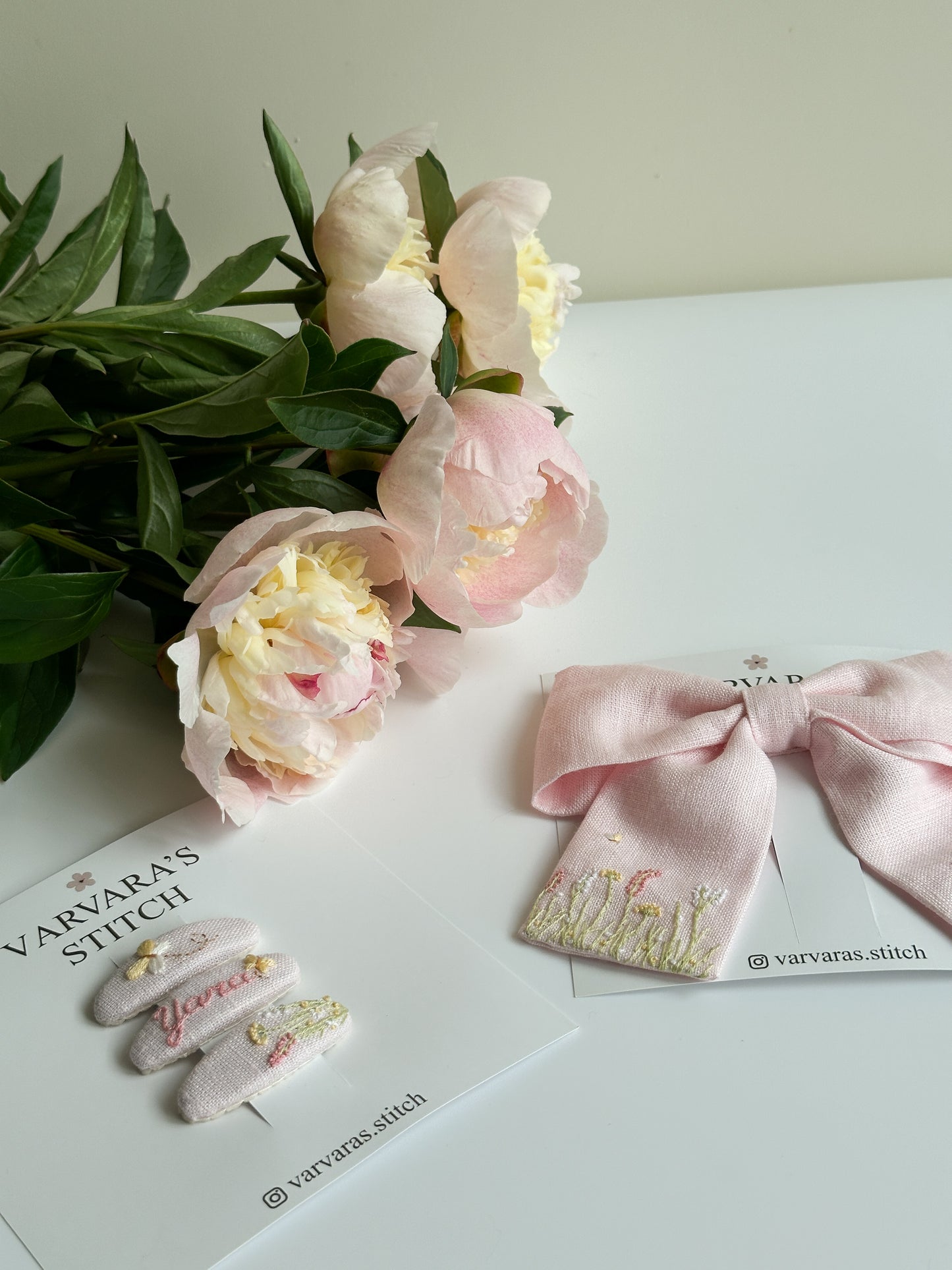 Personalized Linen Hair Accessories Set for Toddler Girls | Pink 3 Embroidered Hair Clips & Wildflower Bow 🎁 🚚 Free Shipping from Ukraine🇺🇦