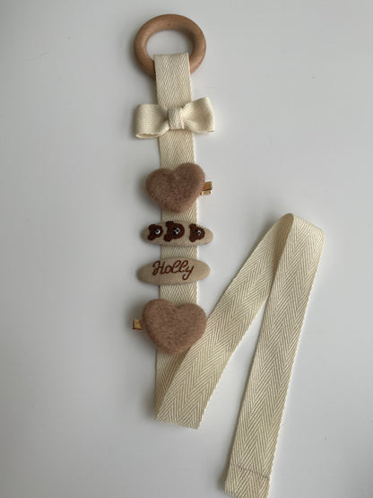 Personalized Baby Hair Clips Gift Set with Hanging Organizer, Brown