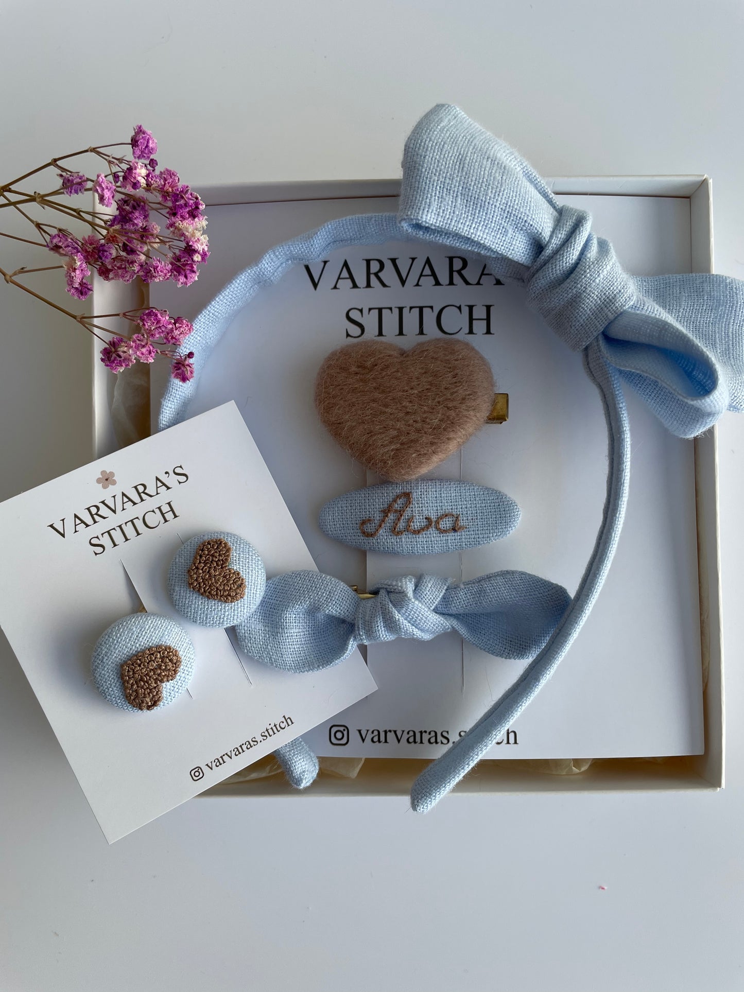Luxury Personalized Linen Hair Accessories Gift Set for Girls – Headband, Bow Clip & Embroidered Heart Clips