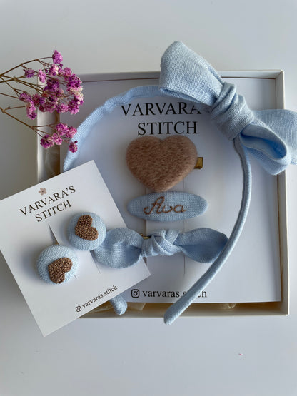 Luxury Personalized Linen Hair Accessories Gift Set for Girls – Headband, Bow Clip & Embroidered Heart Clips