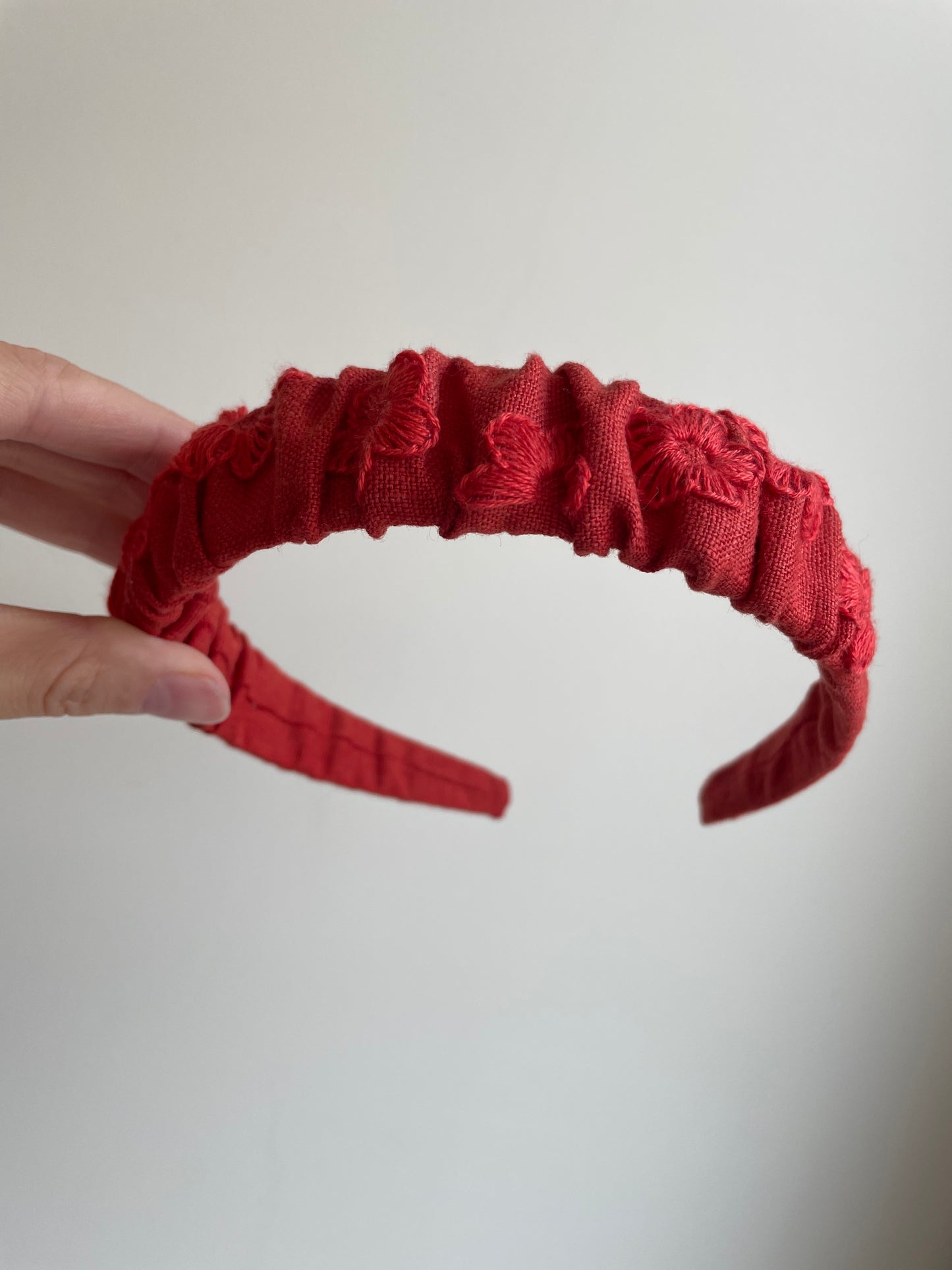 Red Linen Embroidered Headband for Girls – Floral Hair Accessory 🚚 Free Shipping
