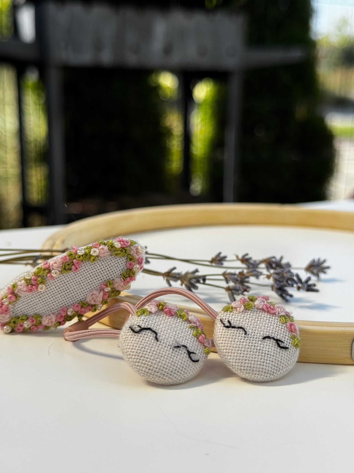 Floral Embroidered Linen Hair Tie & Clip Set 🚚 Free Shipping