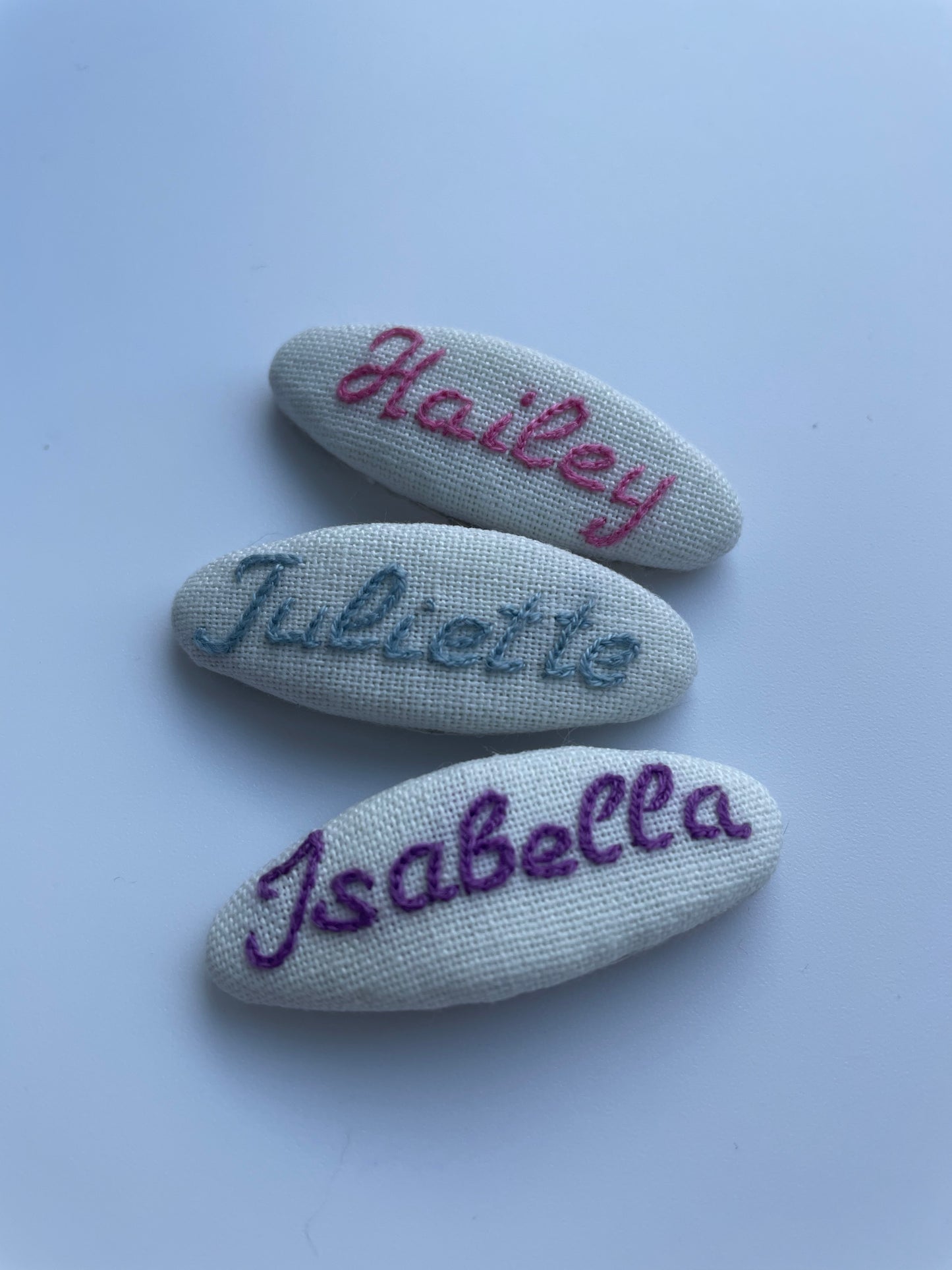 Personalized Baby Hair Clips Gift Set with Hanging Organizer, Wool Heart Clips & Embroidered Name Hair Clips, Blue Newborn Gift 🚚 Free Shipping