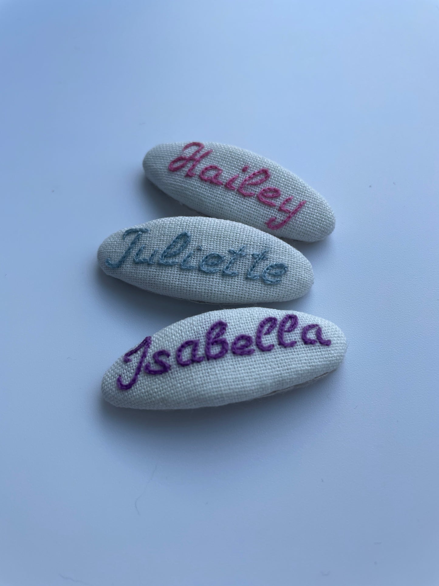 Personalized Baby Hair Clips Gift Set with Hanging Organizer, Wool Heart Clips & Embroidered Name Hair Clips, Blue Newborn Gift 🚚 Free Shipping