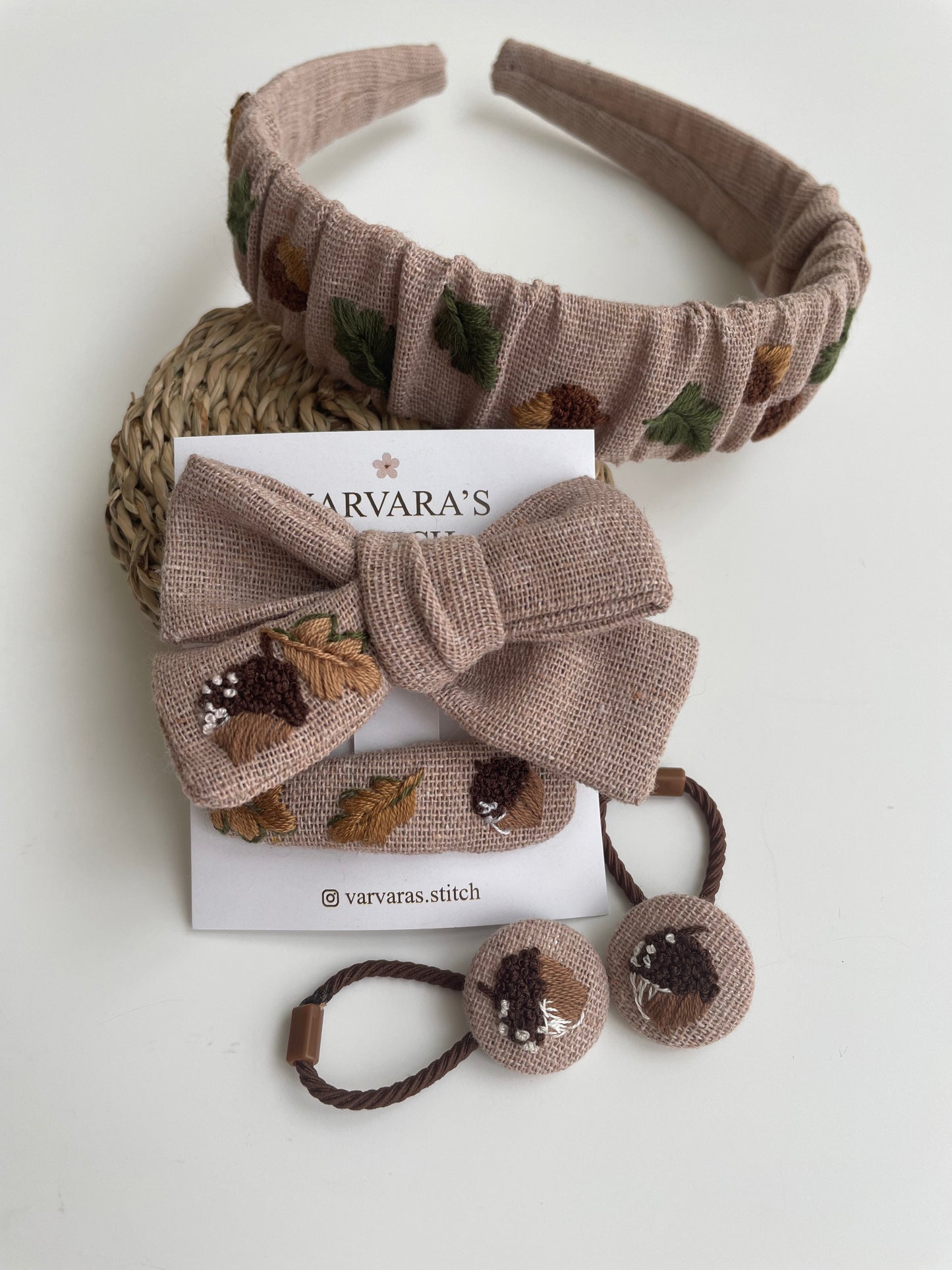 Embroidered Linen Autumn Baby Hair Accessories Set: Acorn Hair Ties, Clip, Bow & Headband 🚚 Free Shipping