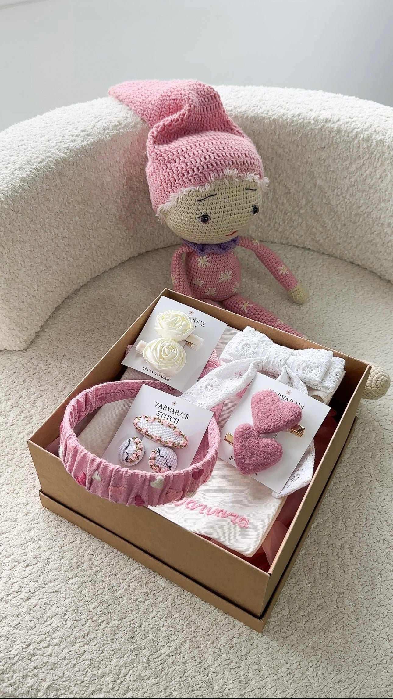 Personalized Toddler Girl Gift Set PINK | handmade hair accessories | newborn gift | baby shower present | headband & clips set 🚚 Free Shipping