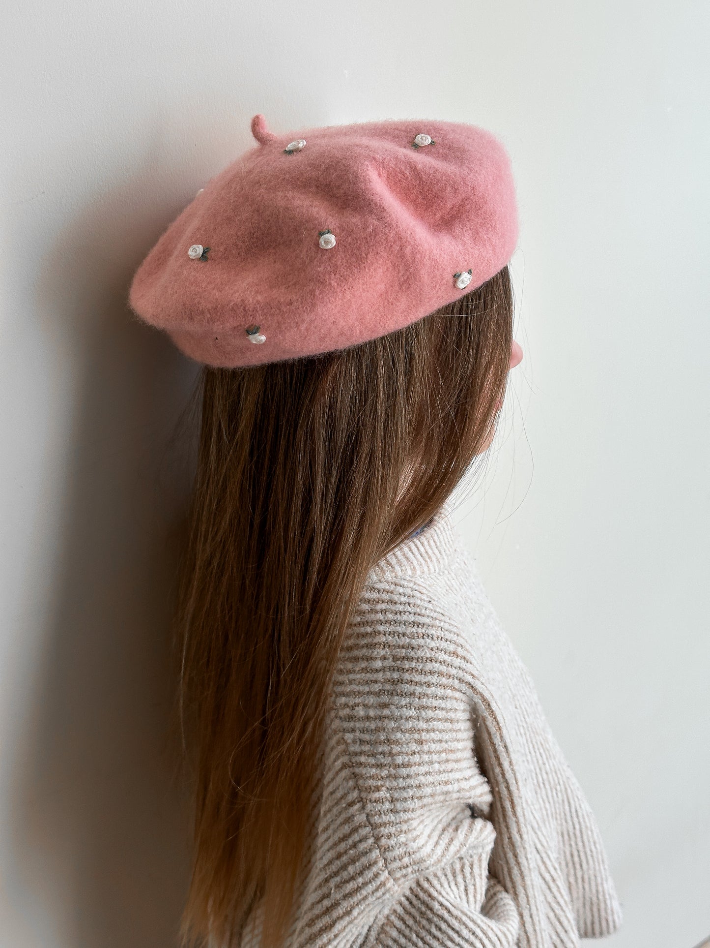 Hand Embroidered Wool Beret for Girls, Beret with Roses 🚚 Free Shipping