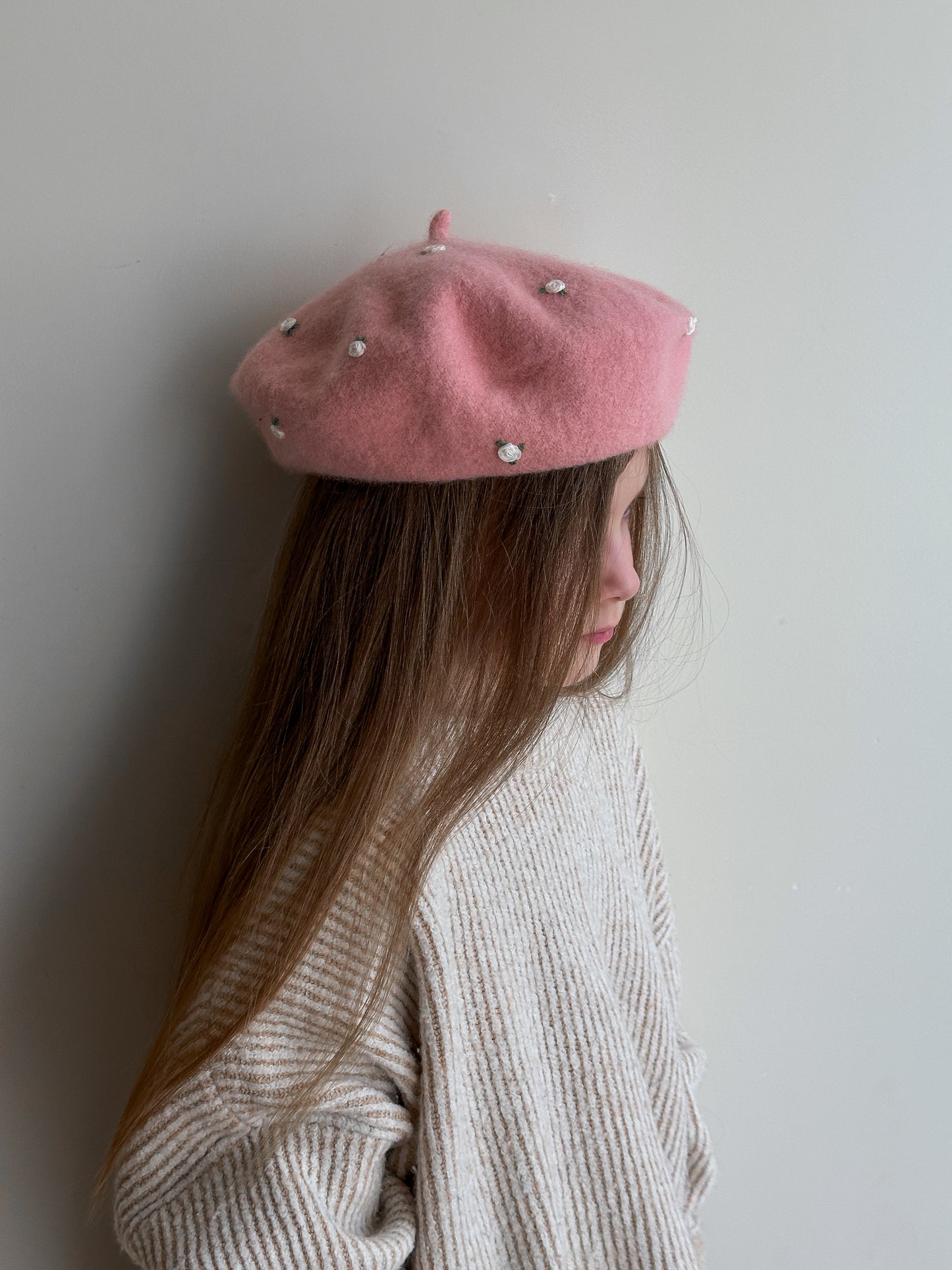 Hand Embroidered Wool Beret for Girls, Beret with Roses 🚚 Free Shipping