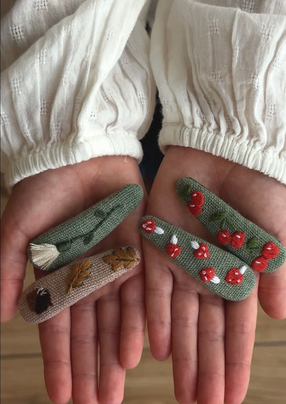 Handmade Embroidered Linen Hair Clip and Ties Set – Baby Girl Accessories 🚚 Free Shipping from Ukraine🇺🇦
