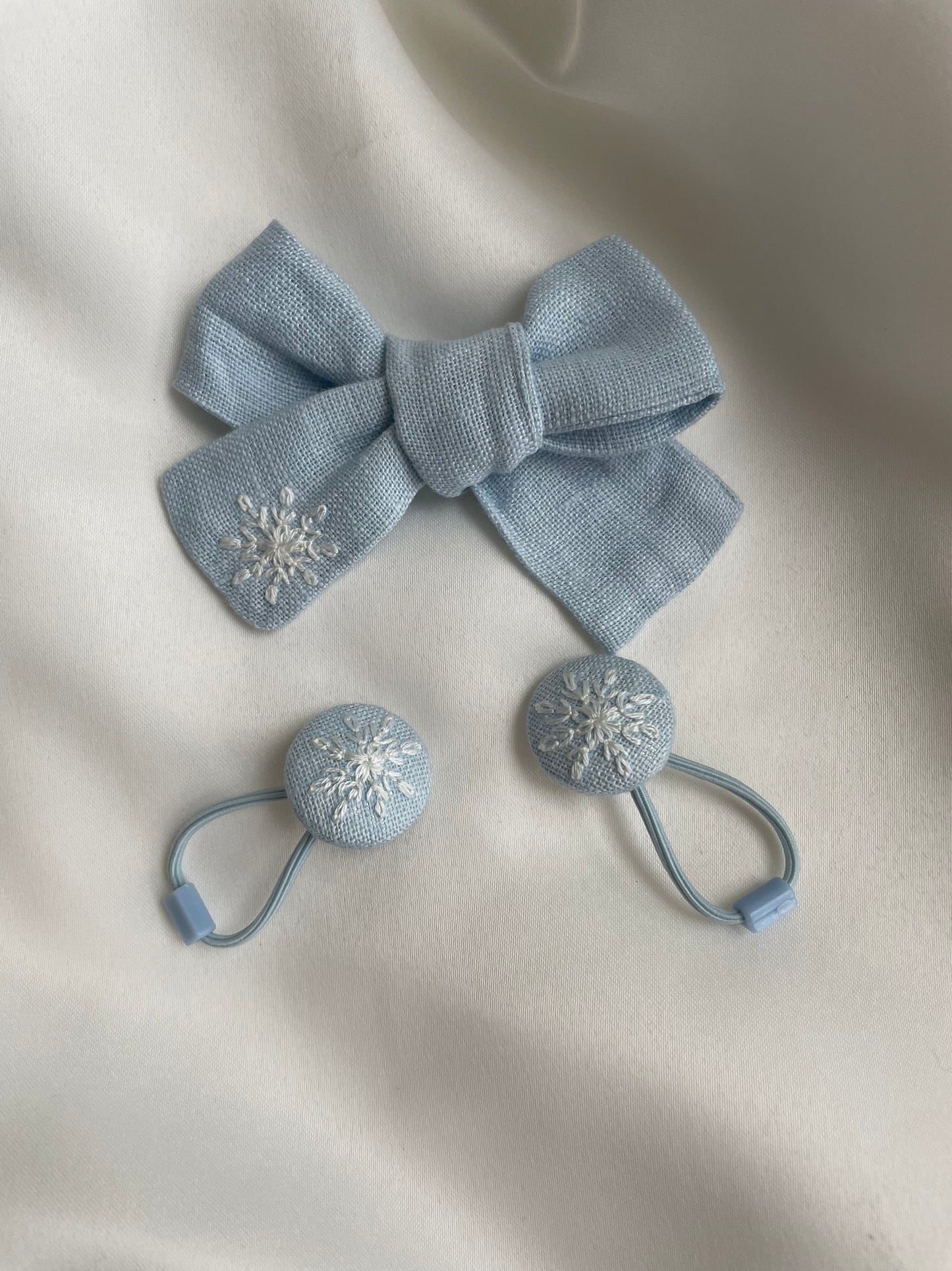 Hand-embroidered Linen Hair Accessories Set, Winter Fruit Design 🚚 Free Shipping
