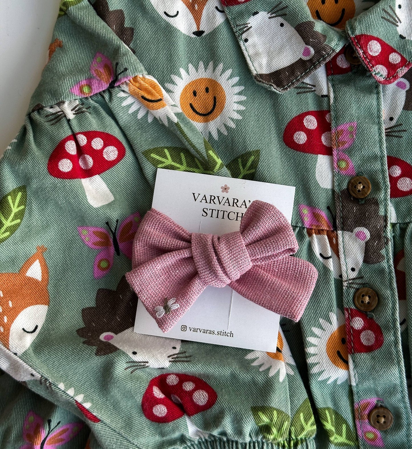 Hand Embroidered Hair Bow, Clip and Elastics: Chery, Daisy, Fly and Acorn Design 🚚 Free Shipping